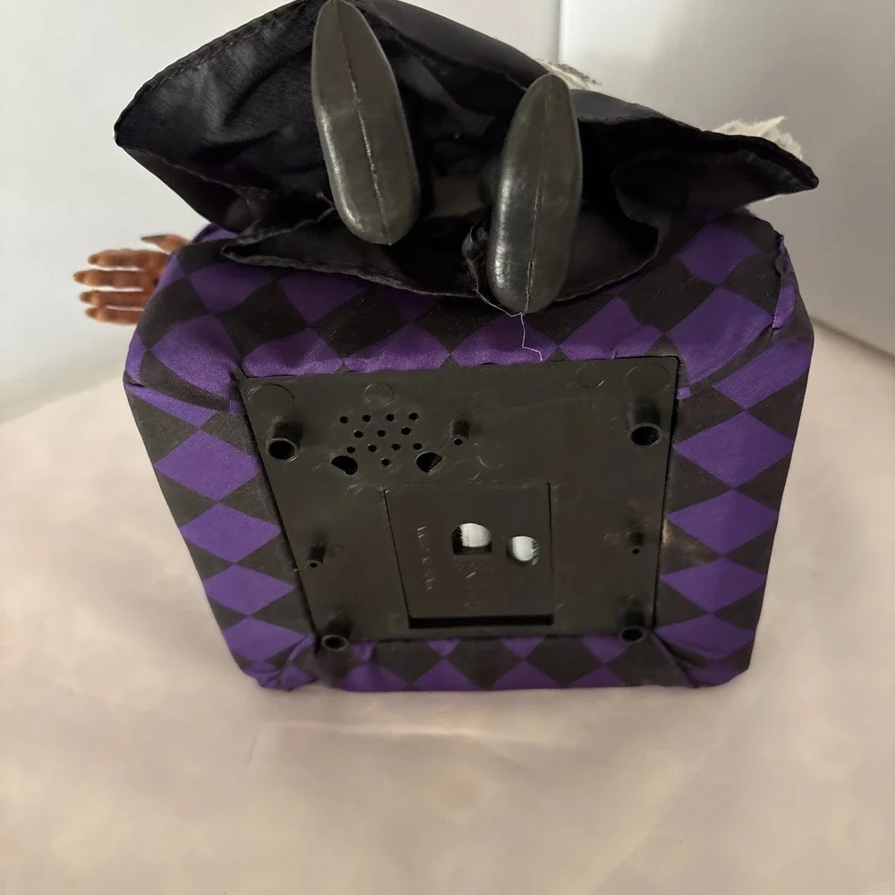 Vintage Animated Witch Doll Halloween Prop Decoration Sounds Motion Decor‎ Works